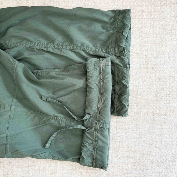 lululemon Grey Eucalyptus Lightweight Adjustable Mid-Rise Cargo Pant size XS - Picture 12 of 16